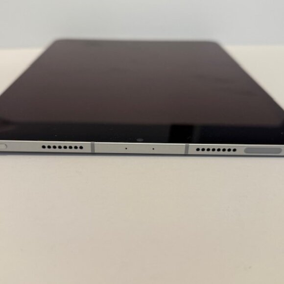 Apple iPad Pro Silver 128GB - Picture 7 of 12